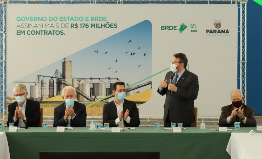 BRDE libera R$ 176 milhões em financiamento para melhorias em cooperativas paranaenses