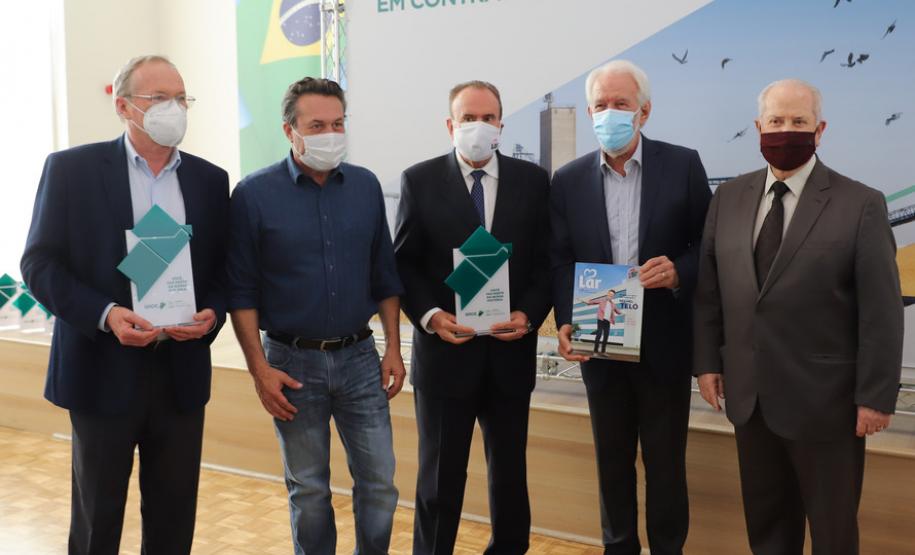 BRDE libera R$ 176 milhões em financiamento para melhorias em cooperativas paranaenses