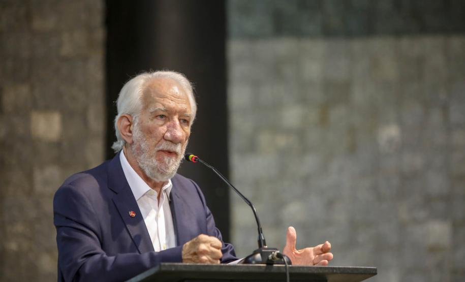 Piana inaugura UPA de Palmas, que recebeu R$ 837 mil do Estado em equipamentos