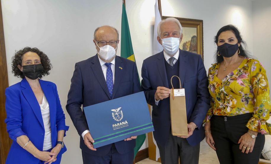 Darci Piana apresenta potenciais do Paraná ao embaixador da Espanha