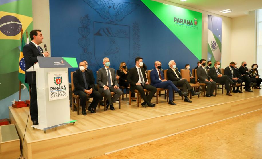Governador participa da posse de André Giamberardino como defensor público-geral do Paraná