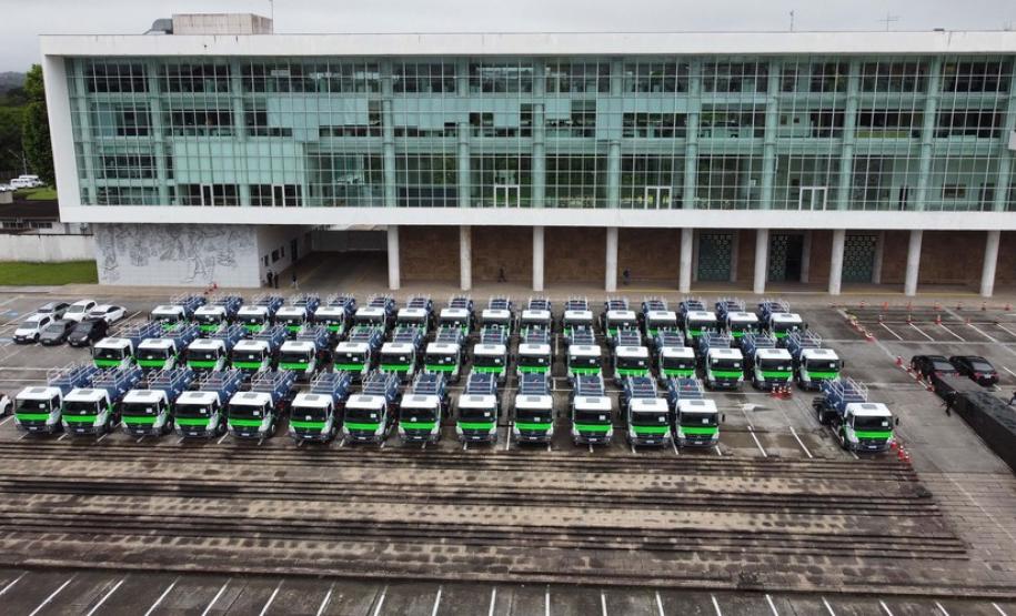 Caminhões-pipa vão reforçar combate a incêndio, abastecimento e limpeza urbana em 46 municípios