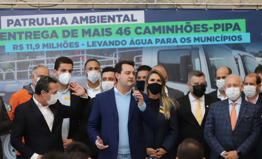 Caminhões-pipa vão reforçar combate a incêndio, abastecimento e limpeza urbana em 46 municípios