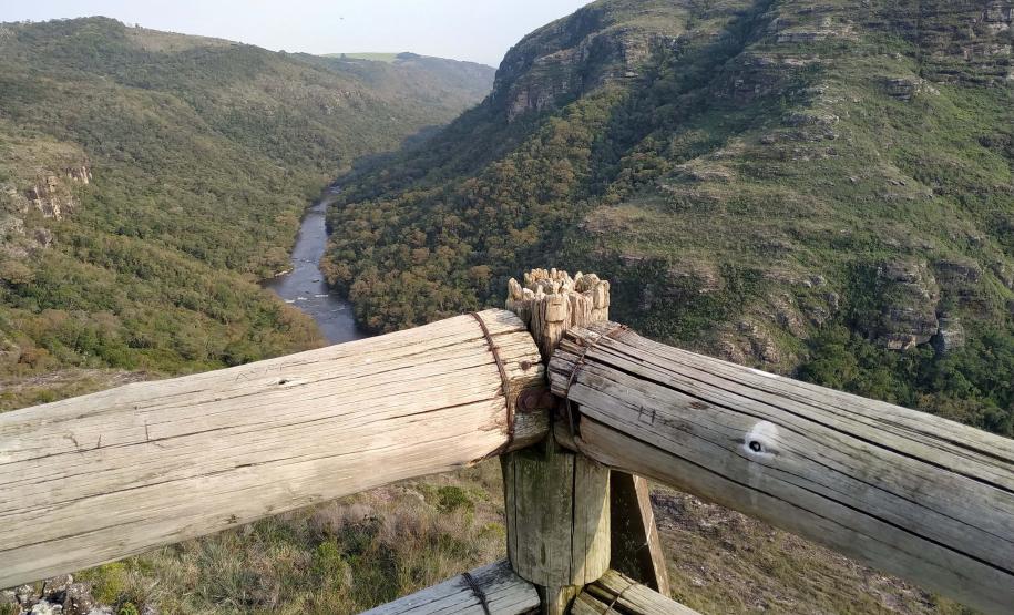 Governo apresenta detalhes da proposta de concessão do Parque Estadual do Guartelá, em Tibagi