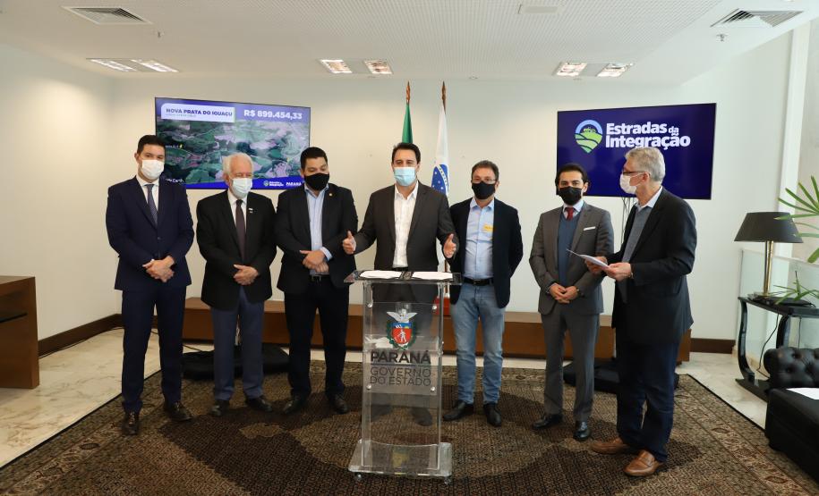 Governo libera R$ 9 milhões para revitalização de estradas rurais em 10 municípios