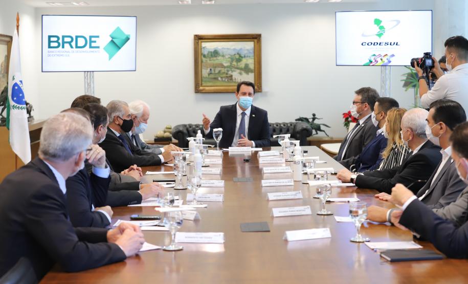 Governadores do Codesul empossam nova diretoria do BRDE