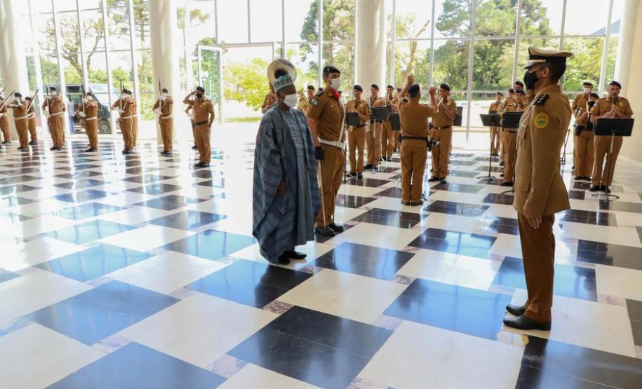 Governador recebe embaixador da Nigéria e apresenta potencial do Paraná