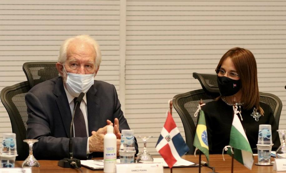 Paraná e República Dominicana estudam cooperação na área do meio ambiente