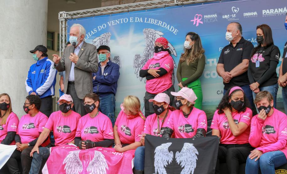 Expedição Filhas do Paraná volta a Curitiba após 2.800 km divulgando o Outubro Rosa