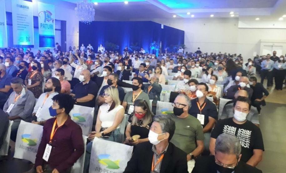 Governo do Paraná reafirma parceria com iniciativa privada para aumentar produção de pescados