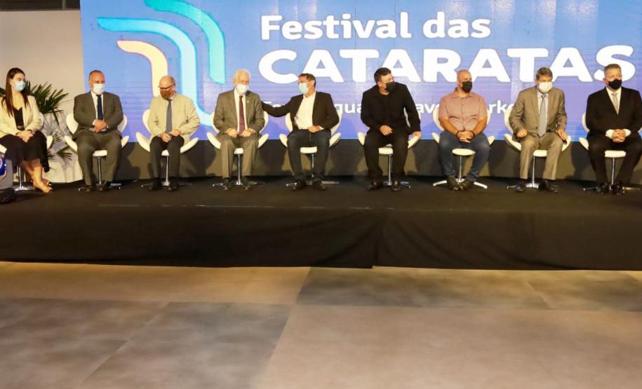 Paraná apresenta potencial turístico e programas de retomada no Festival das Cataratas