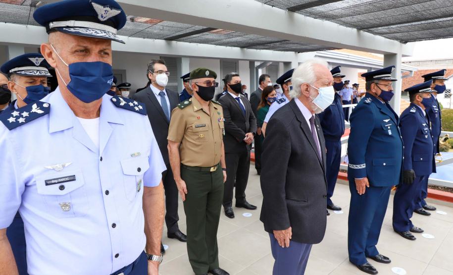 Vice-governador prestigia a passagem de comando do Cindacta II, em Curitiba