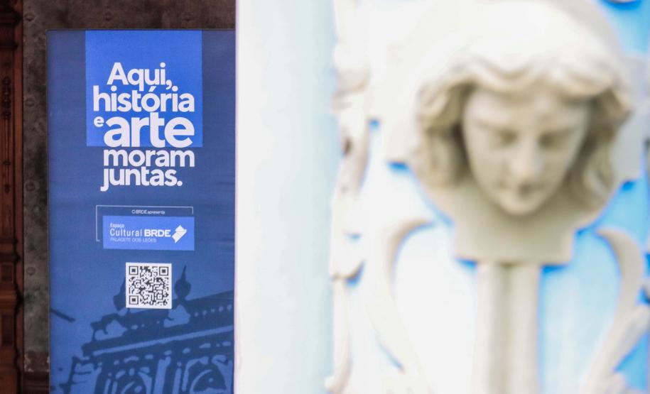 Artistas recebem premiação da 1ª Mostra Visões da Arte no Espaço Cultural BRDE