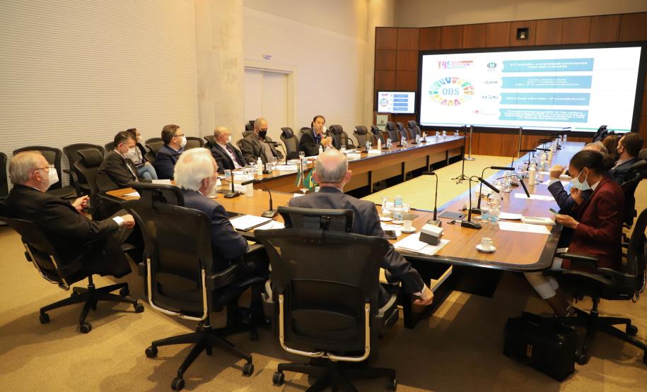 Paraná apresenta potenciais do Estado a uma comitiva de Luxemburgo