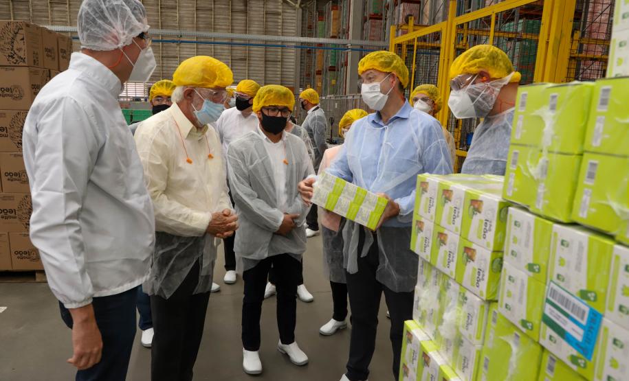 Vice-governador visita fábrica da Leão, que planeja duplicar faturamento até 2024
