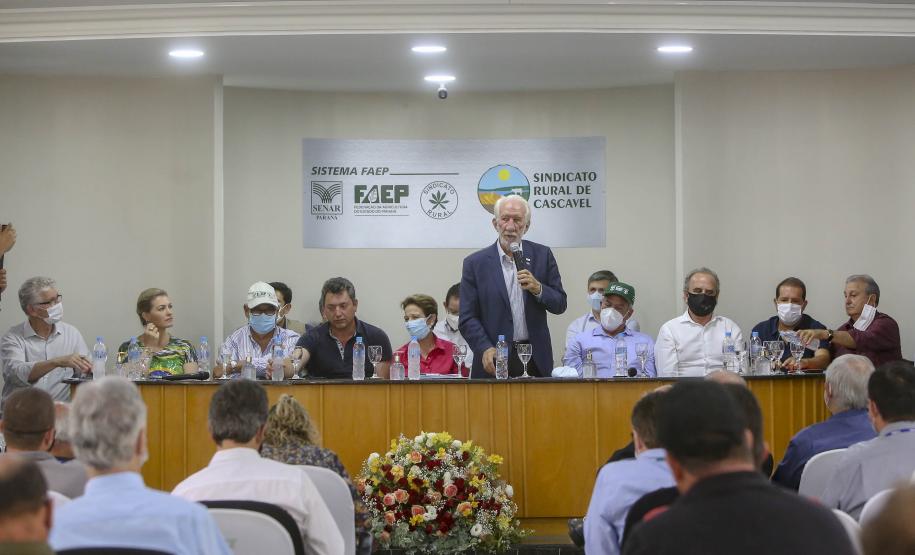 Ministério da Agricultura e Estado avaliam efeitos da estiagem e apoiam produtores do Paraná