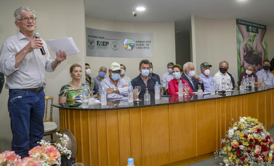 Ministério da Agricultura e Estado avaliam efeitos da estiagem e apoiam produtores do Paraná