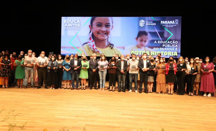 Governo reafirma compromisso com a Educação e parceria com os municípios