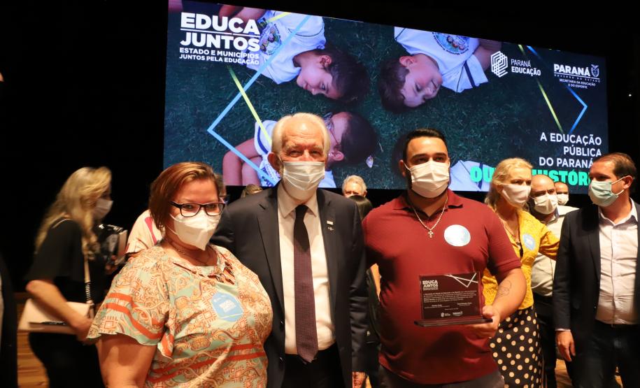 Governo reafirma compromisso com a Educação e parceria com os municípios