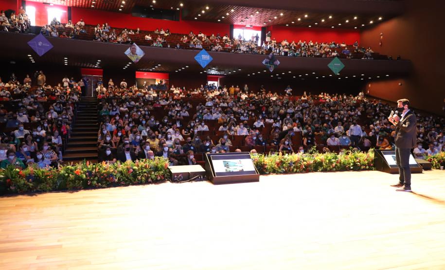 Governo reafirma compromisso com a Educação e parceria com os municípios