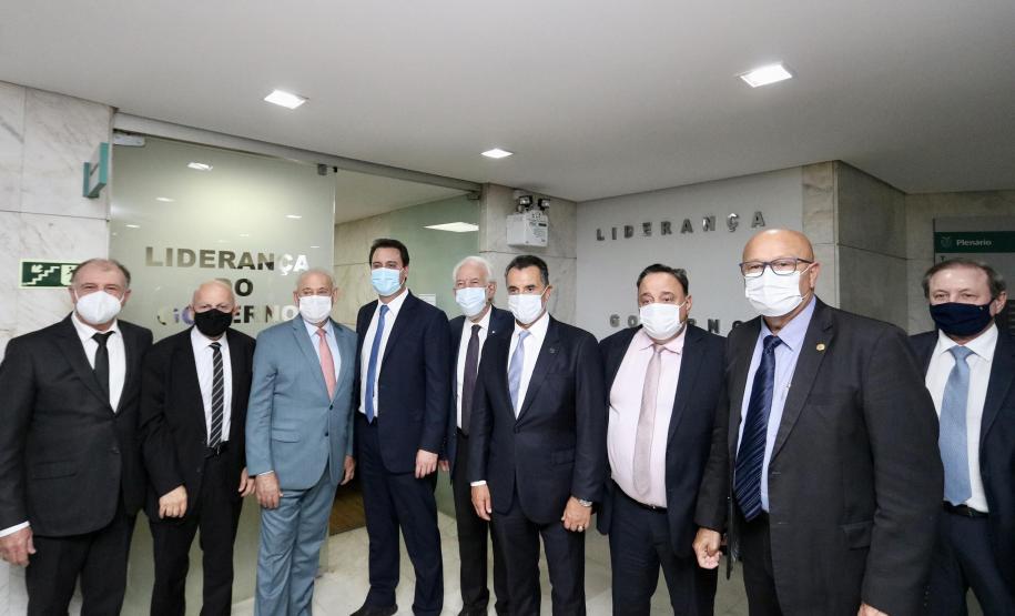 Na Assembleia, governador destaca projetos de infraestrutura que vão transformar o Paraná