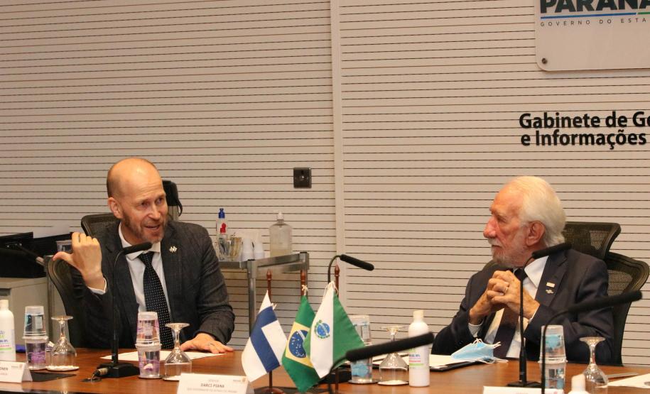 Paraná busca parceria com a Finlândia para modernizar educação