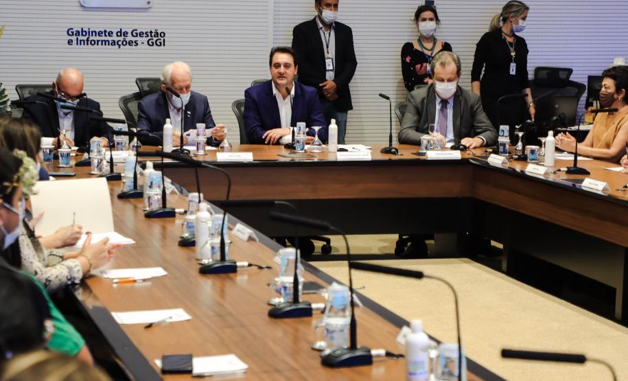 Estado reajusta em 25% valor das bolsas para pesquisadores, professores, alunos e indígenas