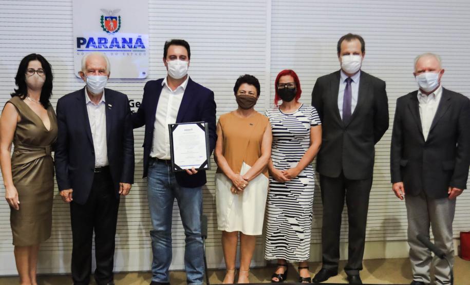 Estado reajusta em 25% valor das bolsas para pesquisadores, professores, alunos e indígenas