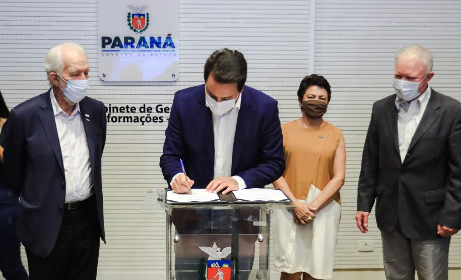 Estado reajusta em 25% valor das bolsas para pesquisadores, professores, alunos e indígenas