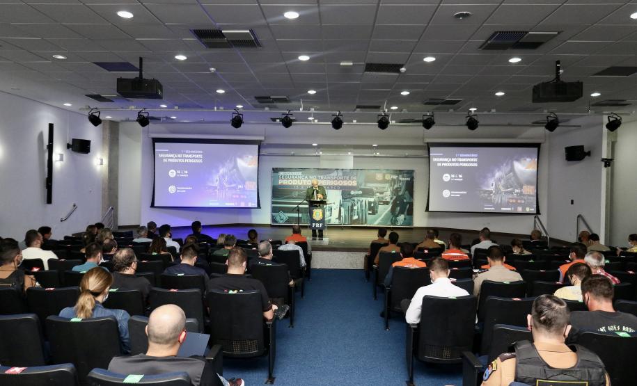 Seminário aborda transporte de produtos perigosos e aumenta integração do atendimento