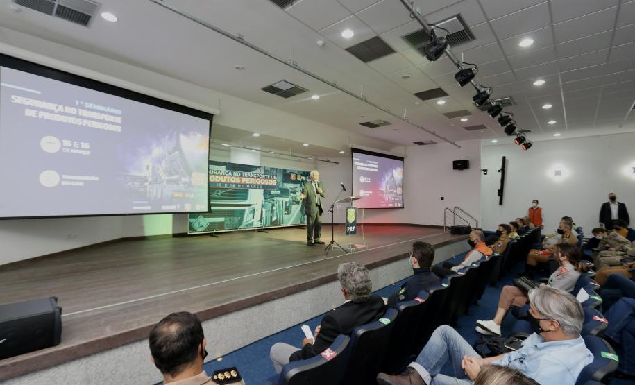 Seminário aborda transporte de produtos perigosos e aumenta integração do atendimento