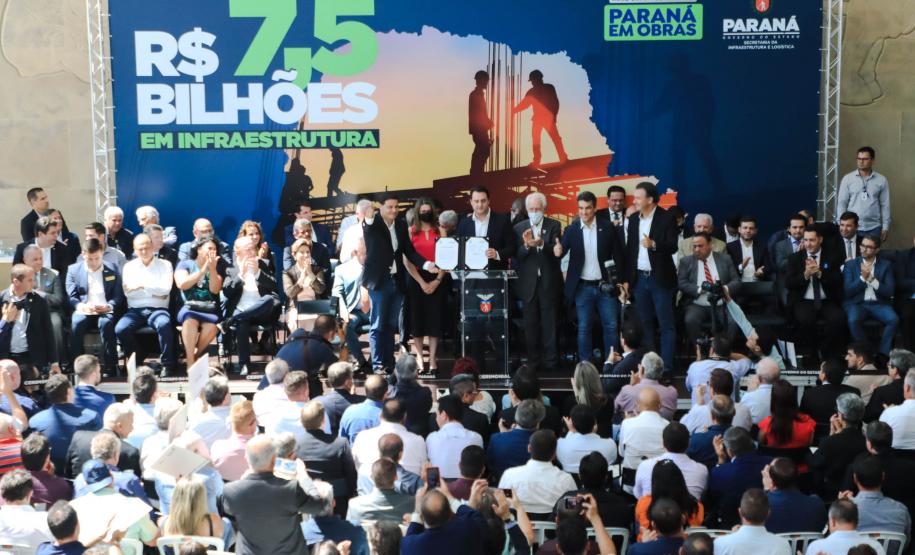 Governador anuncia investimentos de R$ 2,5 bilhões em obras de infraestrutura no Estado