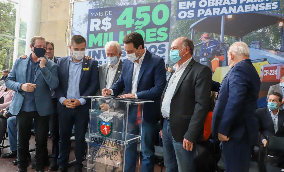 Obras no Porto de Paranaguá vão ampliar capacidade de operação e agilizar descarga de fertilizantes