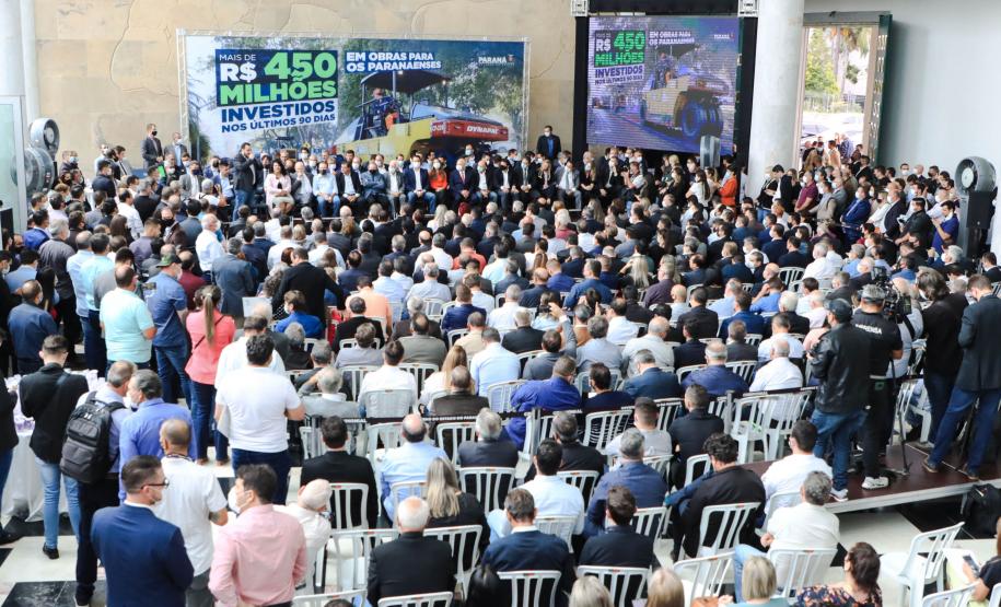 Governo investe mais de R$ 450 milhões em obras urbanas nos municípios do Paraná