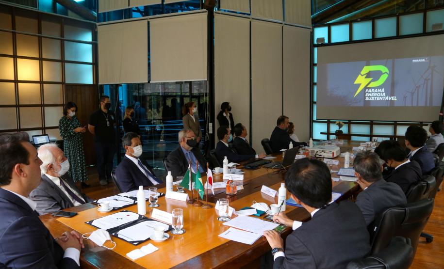 Em encontro com embaixador, governador manifesta intenção de exportar carne suína para o Japão