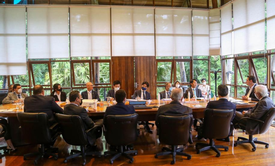 Em encontro com embaixador, governador manifesta intenção de exportar carne suína para o Japão