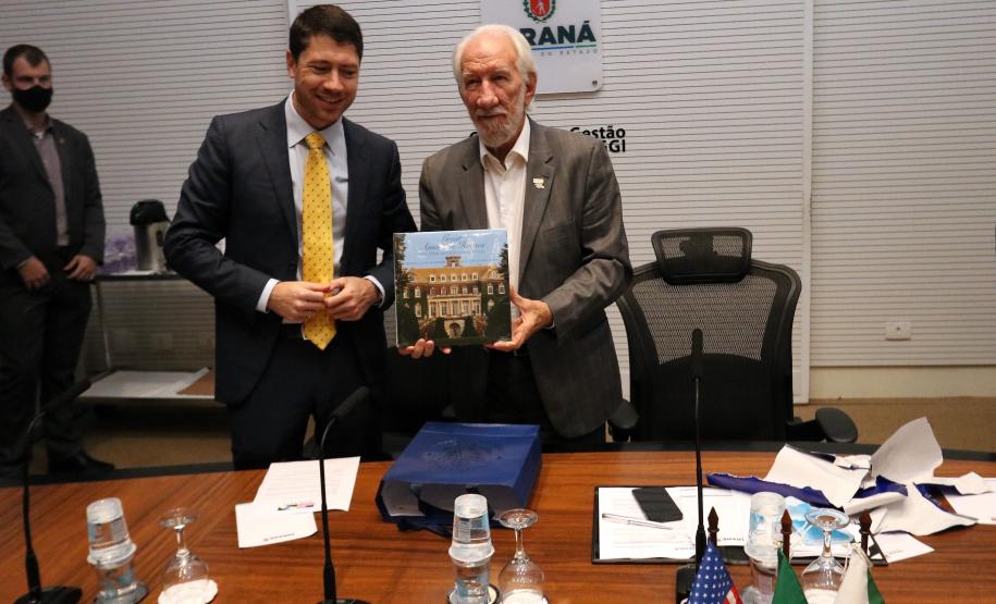 Governo quer ampliar venda de produtos paranaenses para o mercado norte-americano