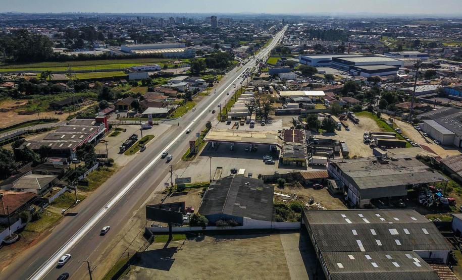 Governador assina ordem de serviço que dá início à construção do Viaduto do Bradesco