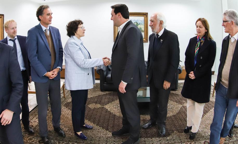 Governador e embaixadora da França discutem cooperação em educação e sustentabilidade