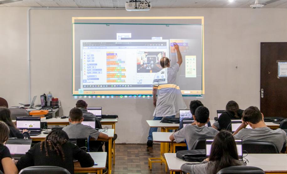 Ganhando o Mundo levará 100 alunos do Paraná para Nova Zelândia; inscrições estão abertas