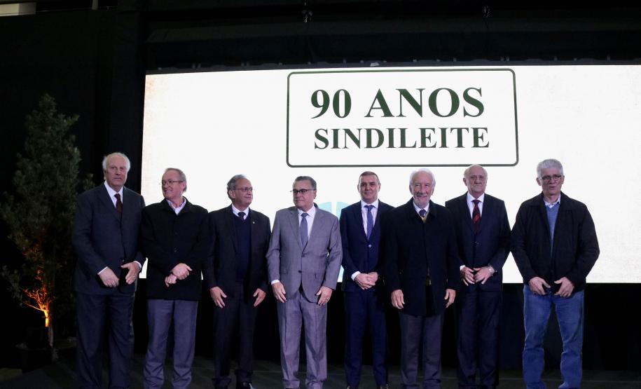 Investimentos no Estado são destacados no aniversário de 90 anos do Sindileite