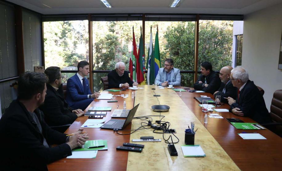 Missão do Uruguai visita o Paraná para prospectar novas parcerias