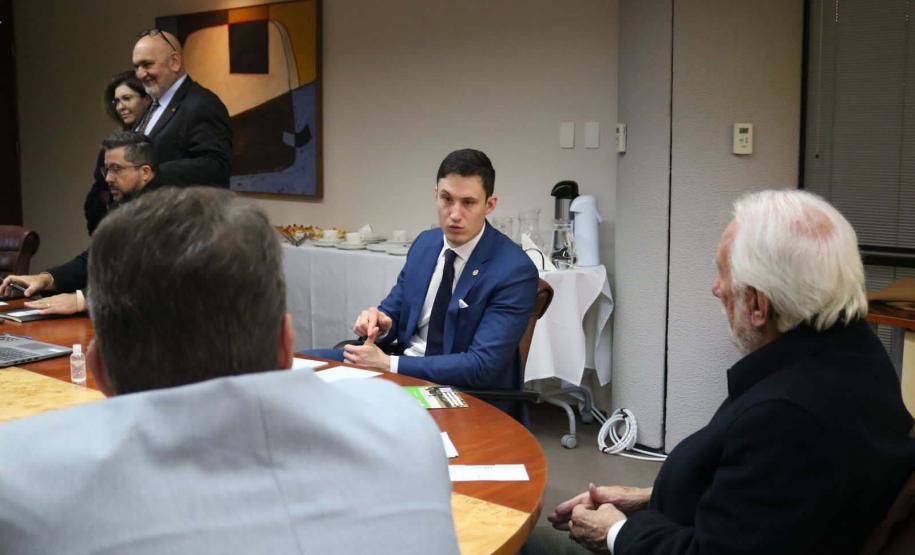 Missão do Uruguai visita o Paraná para prospectar novas parcerias