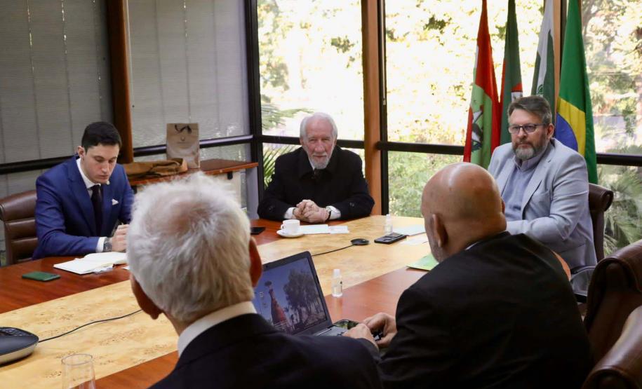 Missão do Uruguai visita o Paraná para prospectar novas parcerias