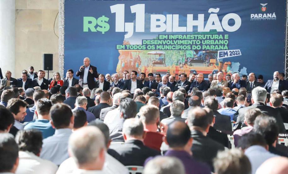Governador confirma liberação de R$ 1,1 bilhão para obras urbanas nos municípios