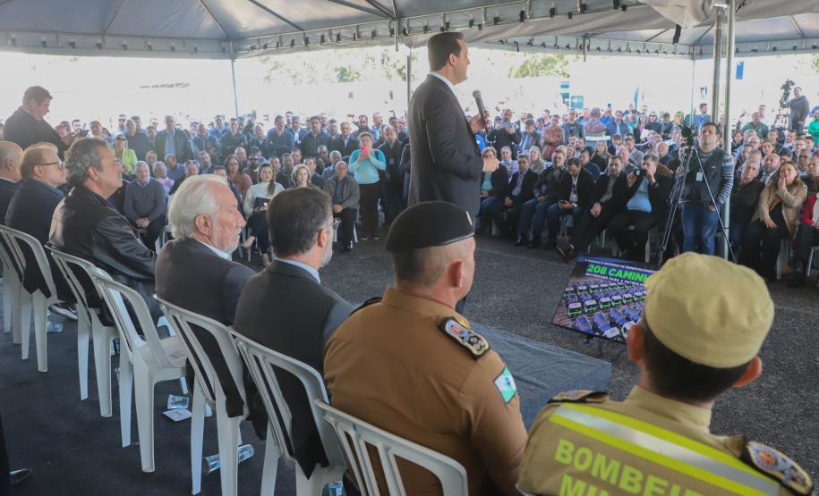 Municípios do Paraná recebem mais 208 caminhões do projeto Patrulha Ambiental