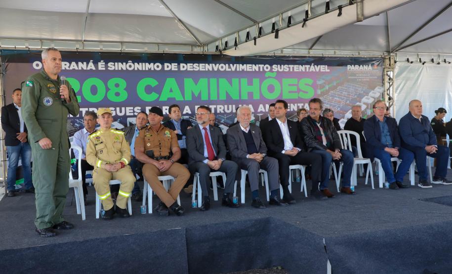 Municípios do Paraná recebem mais 208 caminhões do projeto Patrulha Ambiental