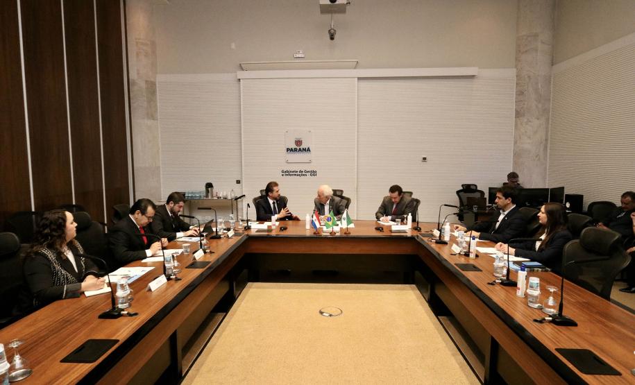 Vice-governador e ministro do Paraguai discutem formas de potencializar elos de logística