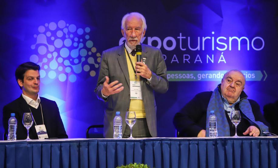 Governador em exercício destaca ações do Estado para expansão do setor na Expo Turismo