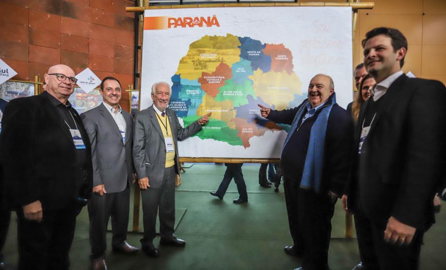 Governador em exercício destaca ações do Estado para expansão do setor na Expo Turismo